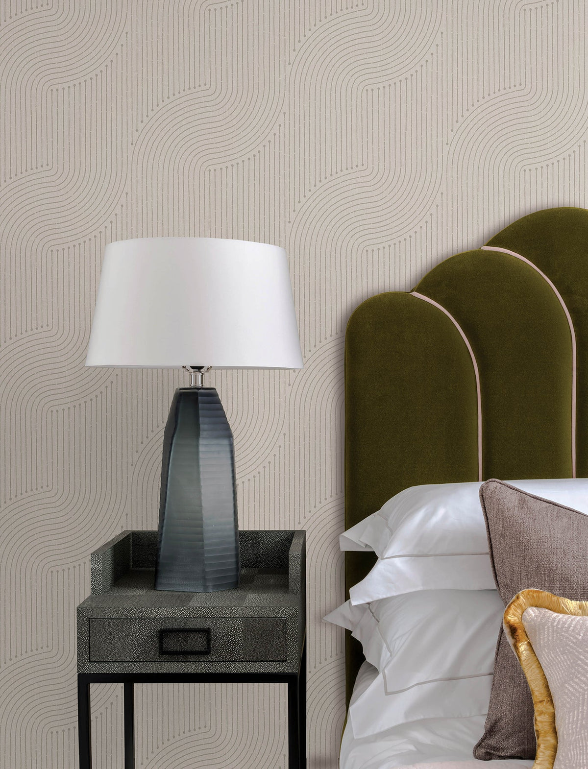 4198-27805-peel-and-stick-wallpaper-room-scene-detail-closeup
