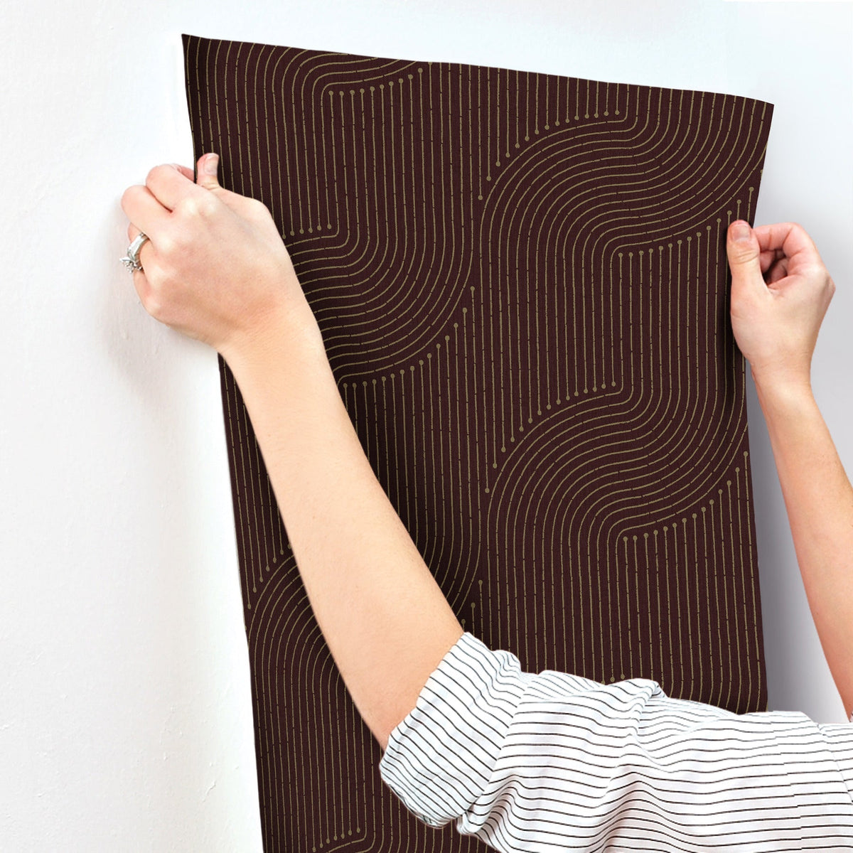 4198-27807-peel-and-stick-wallpaper-stick-application-step