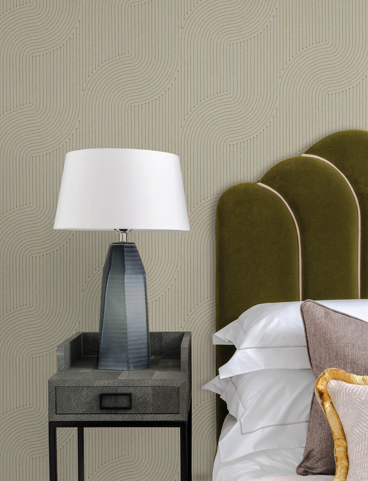 4198-27809-peel-and-stick-wallpaper-room-scene-detail-closeup