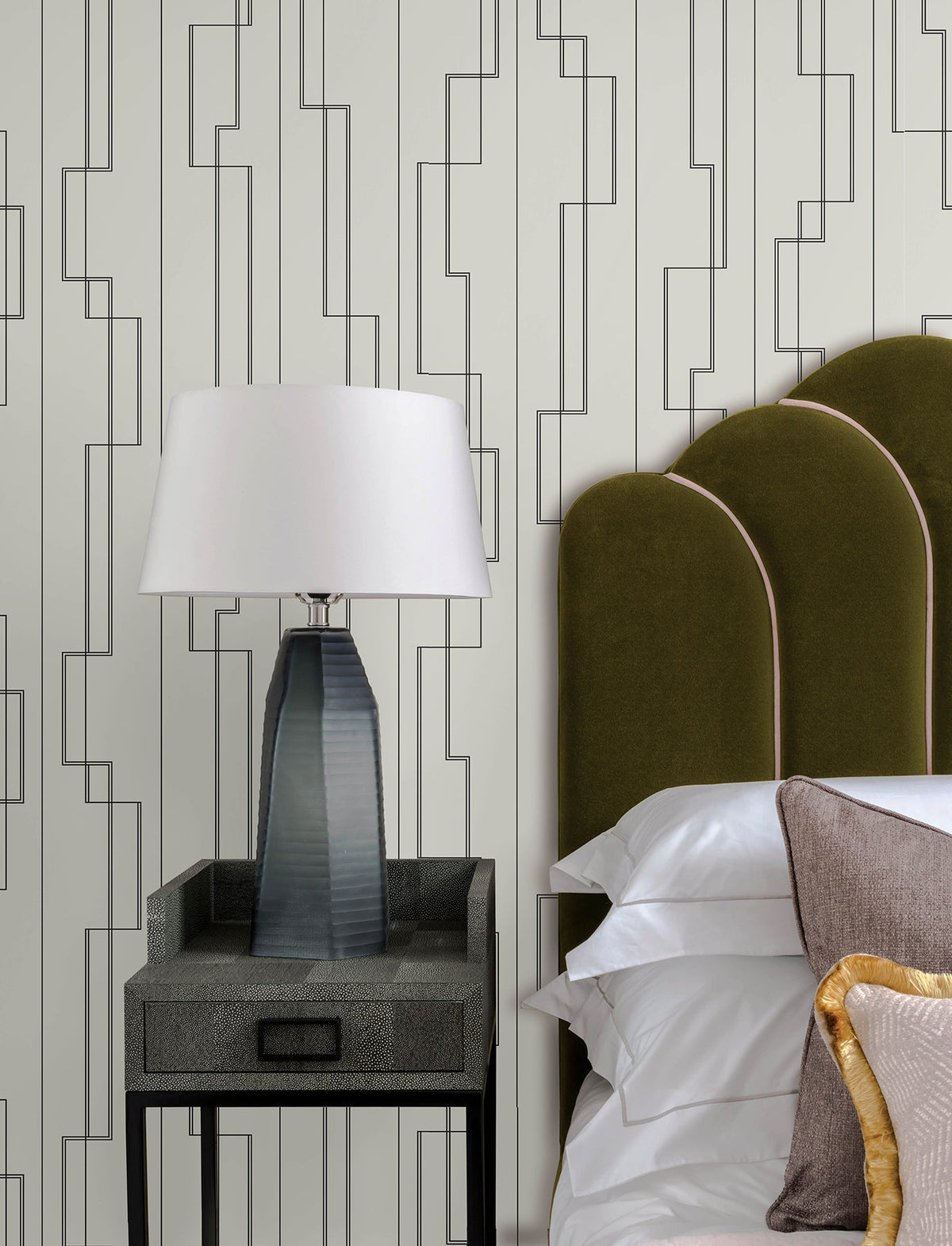 4198-27811-peel-and-stick-wallpaper-room-scene-detail-closeup