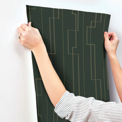 4198-27814-peel-and-stick-wallpaper-stick-application-step