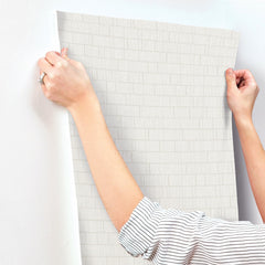 4198-27816-peel-and-stick-wallpaper-stick-application-step