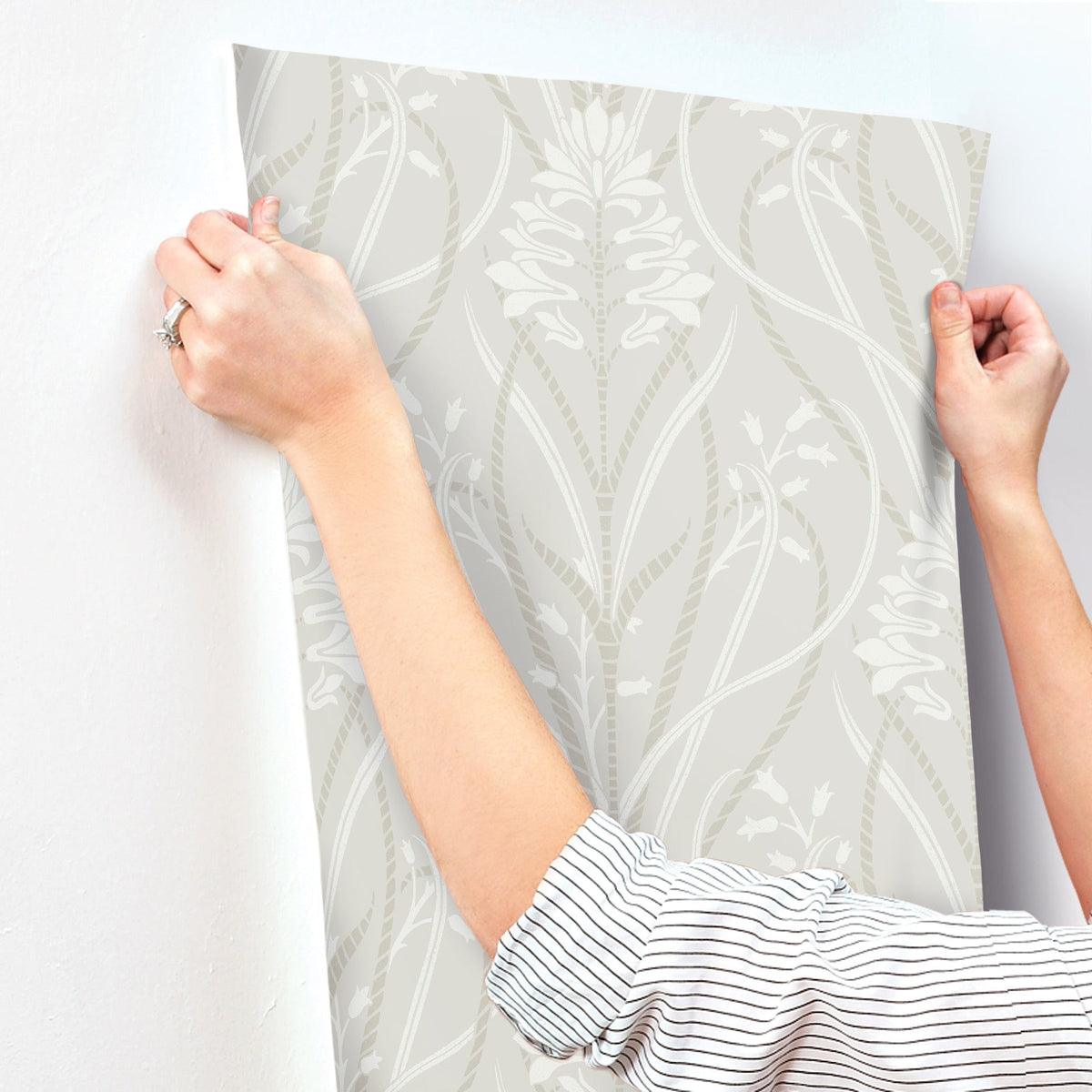4198-27819-peel-and-stick-wallpaper-stick-application-step