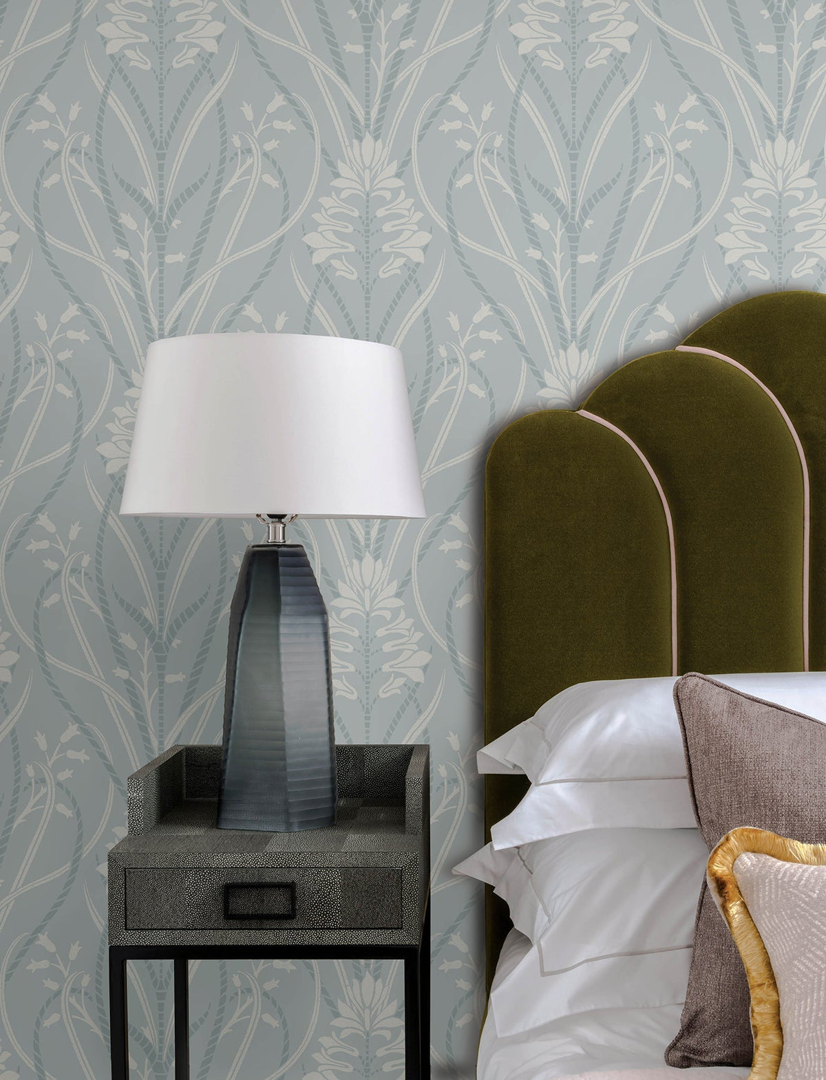 4198-27821-peel-and-stick-wallpaper-room-scene-detail-closeup