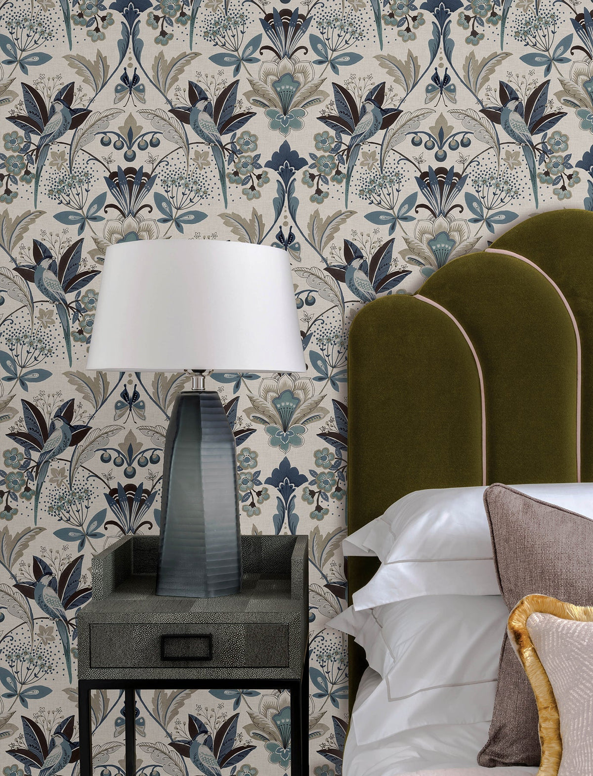 4198-27835-peel-and-stick-wallpaper-room-scene-detail-closeup