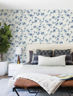 4199-24481-peel-and-stick-wallpaper-room-scene-detail-closeup
