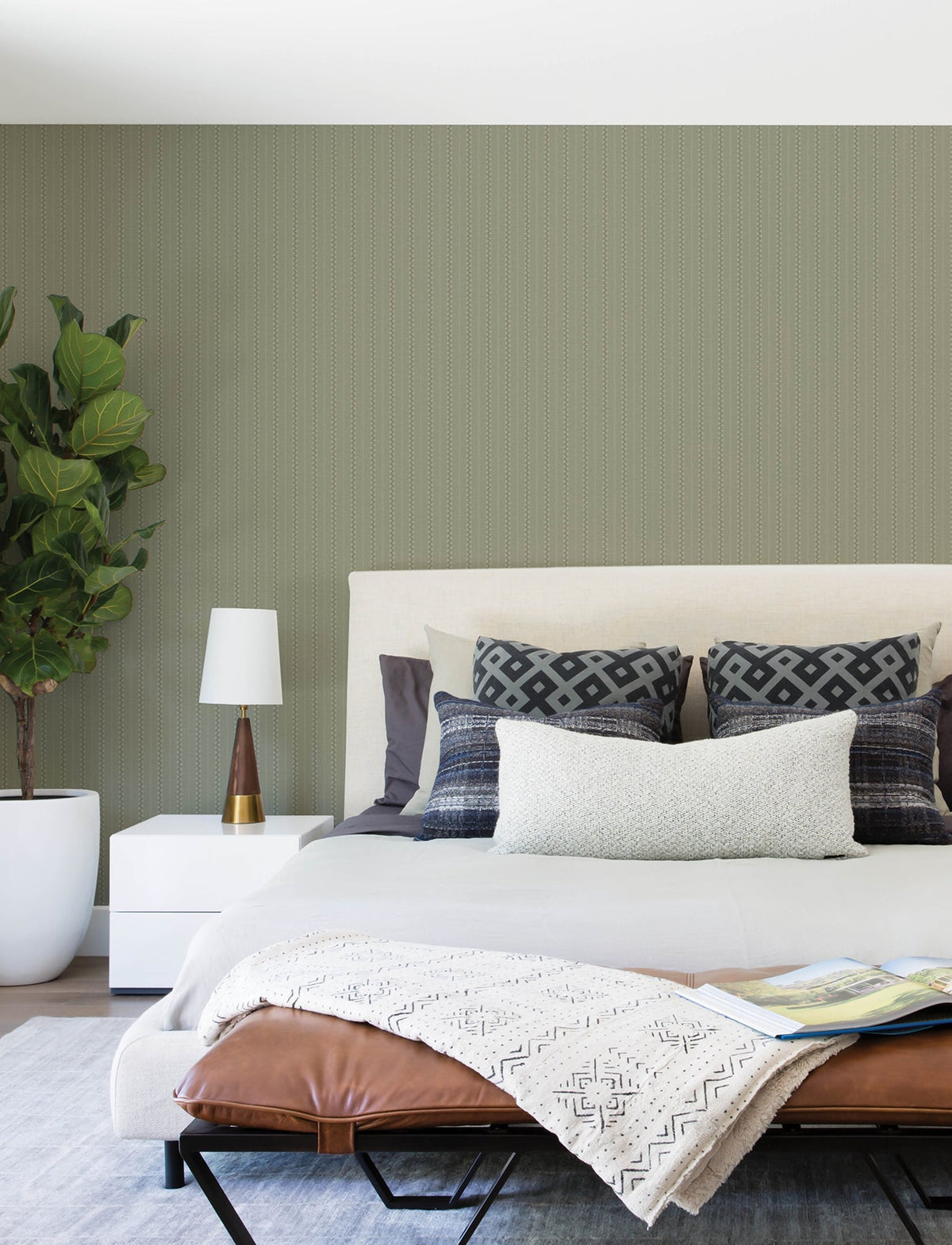 4199-27779-peel-and-stick-wallpaper-room-scene-detail-closeup
