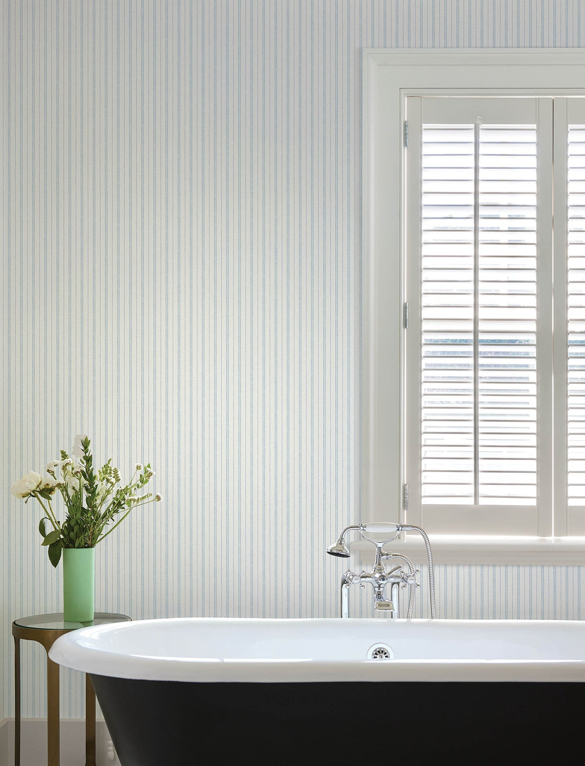 4199-83426-peel-and-stick-wallpaper-room-scene