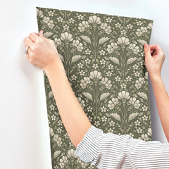 4199-83701-peel-and-stick-wallpaper-stick-application-step
