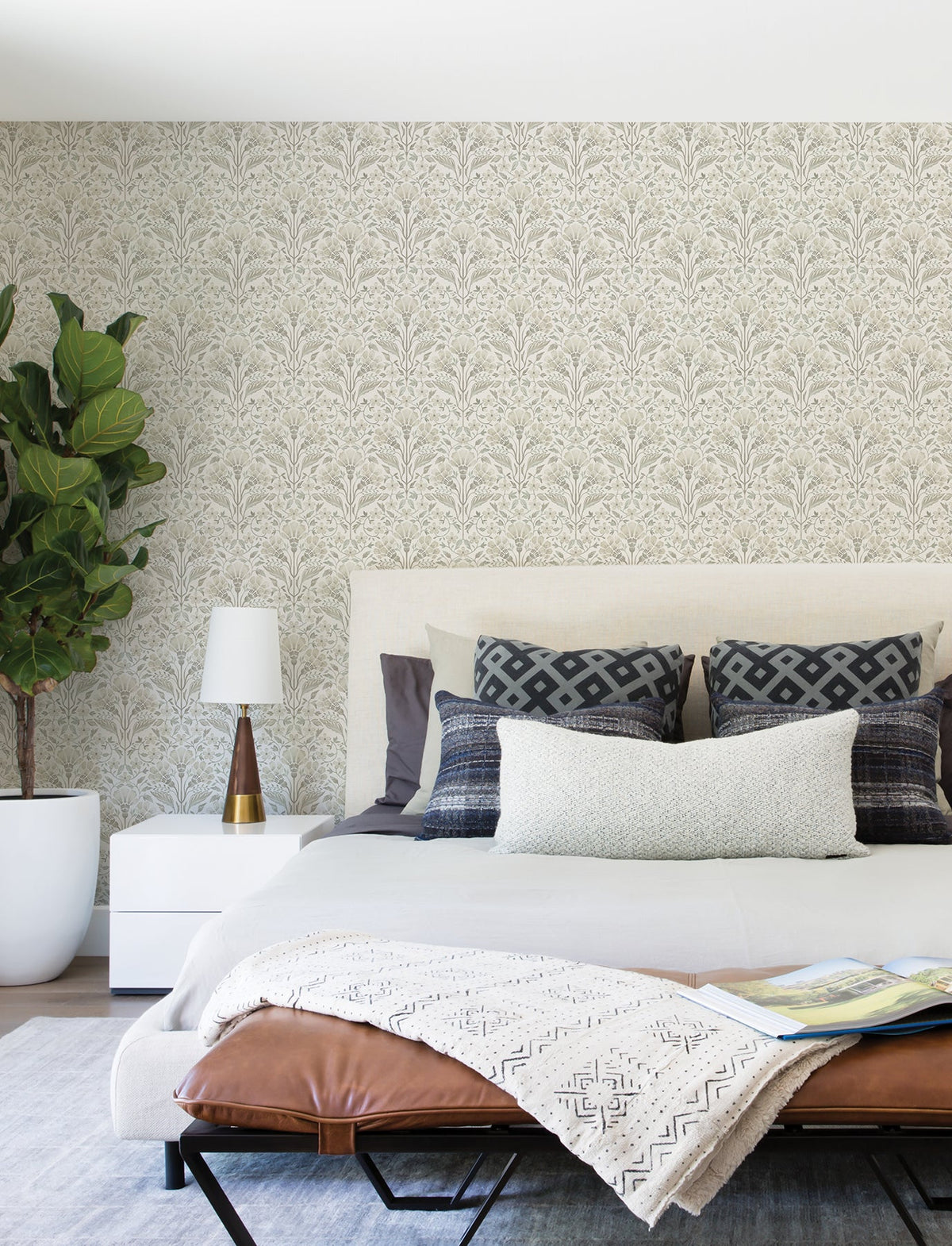 4199-83702-peel-and-stick-wallpaper-room-scene-detail-closeup
