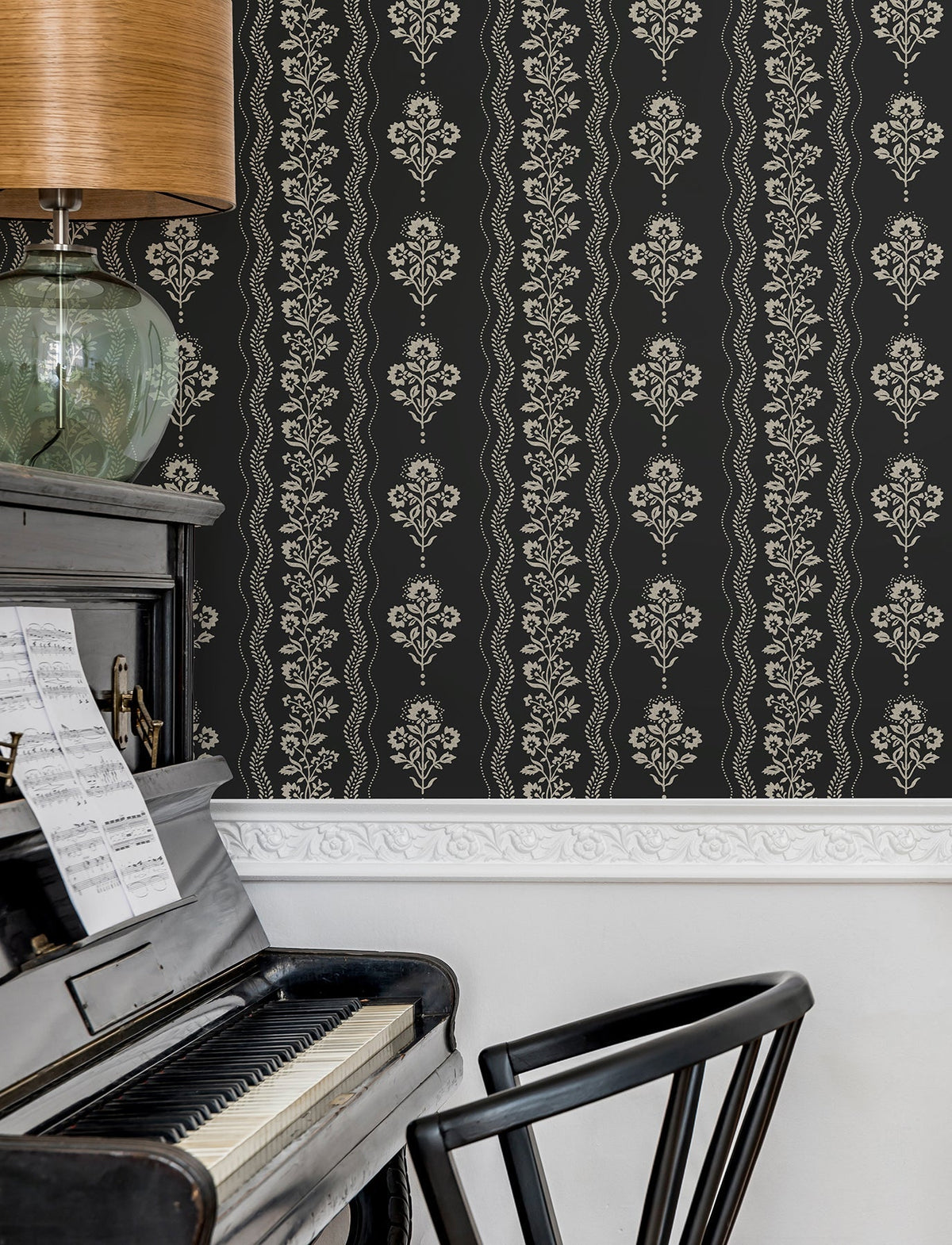 4199-83704-peel-and-stick-wallpaper-room-scene-additional-view