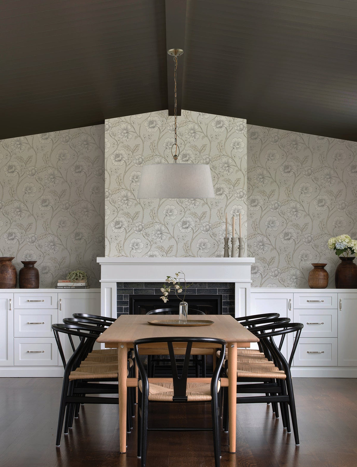 4199-83711-peel-and-stick-wallpaper-room-scene