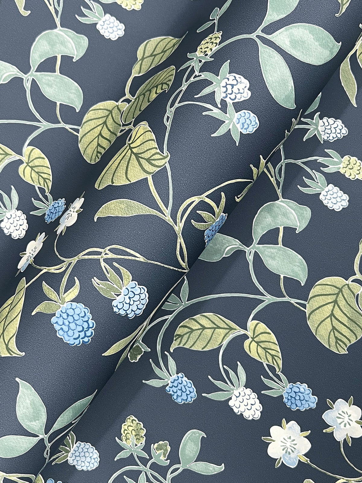 4199-83714-peel-and-stick-wallpaper-detail-closeup