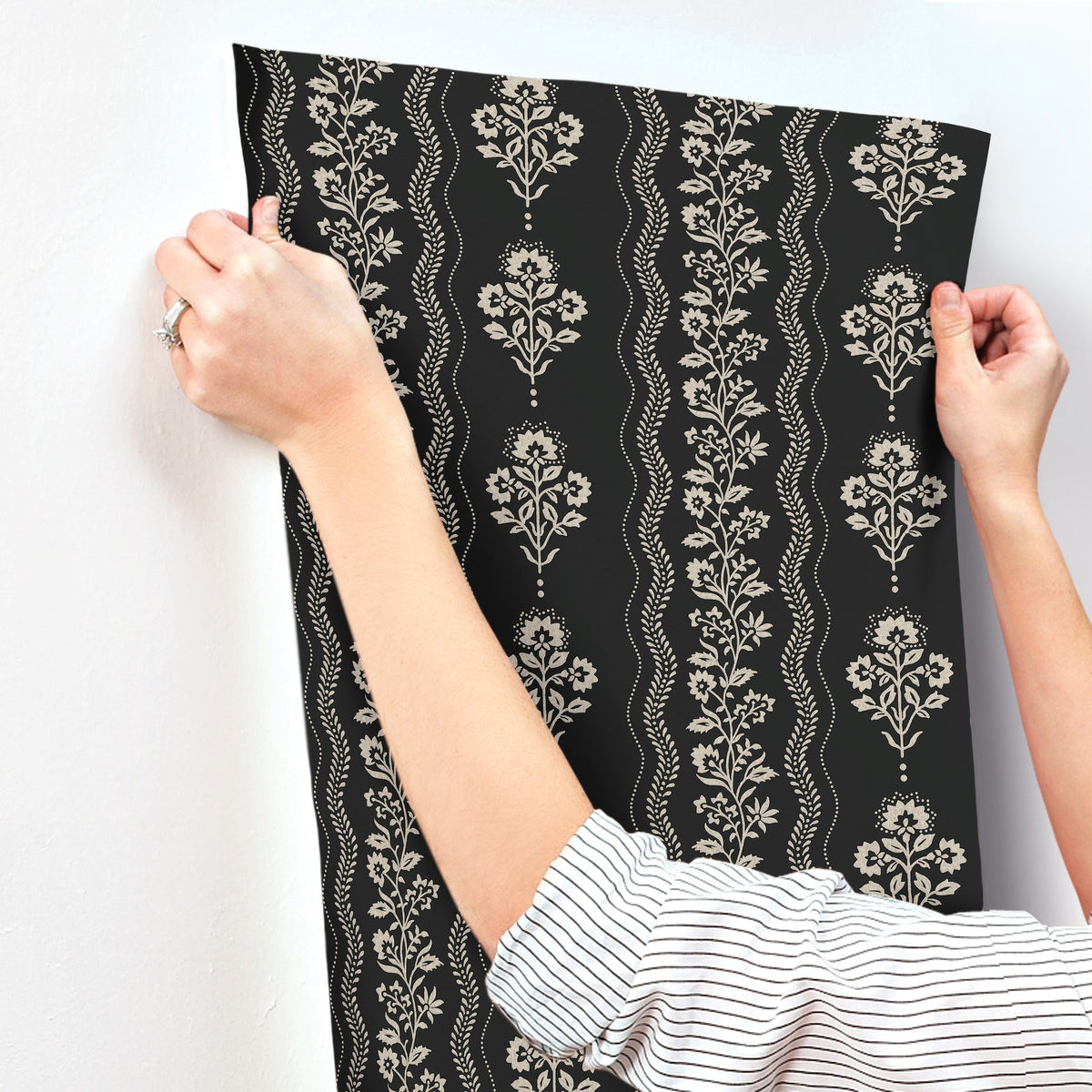 4199-83724-peel-and-stick-wallpaper-stick-application-step
