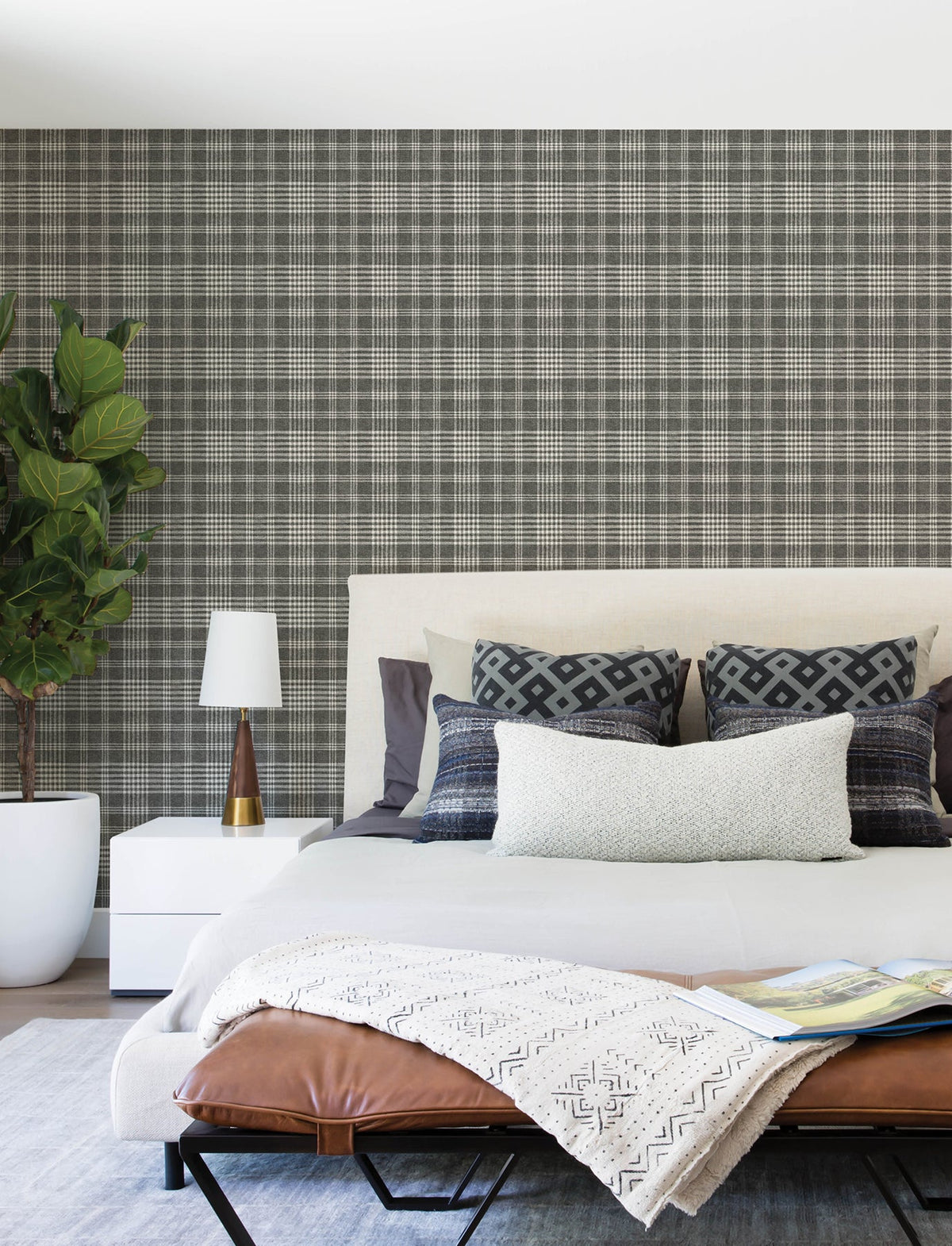 4199-83734-peel-and-stick-wallpaper-room-scene-detail-closeup