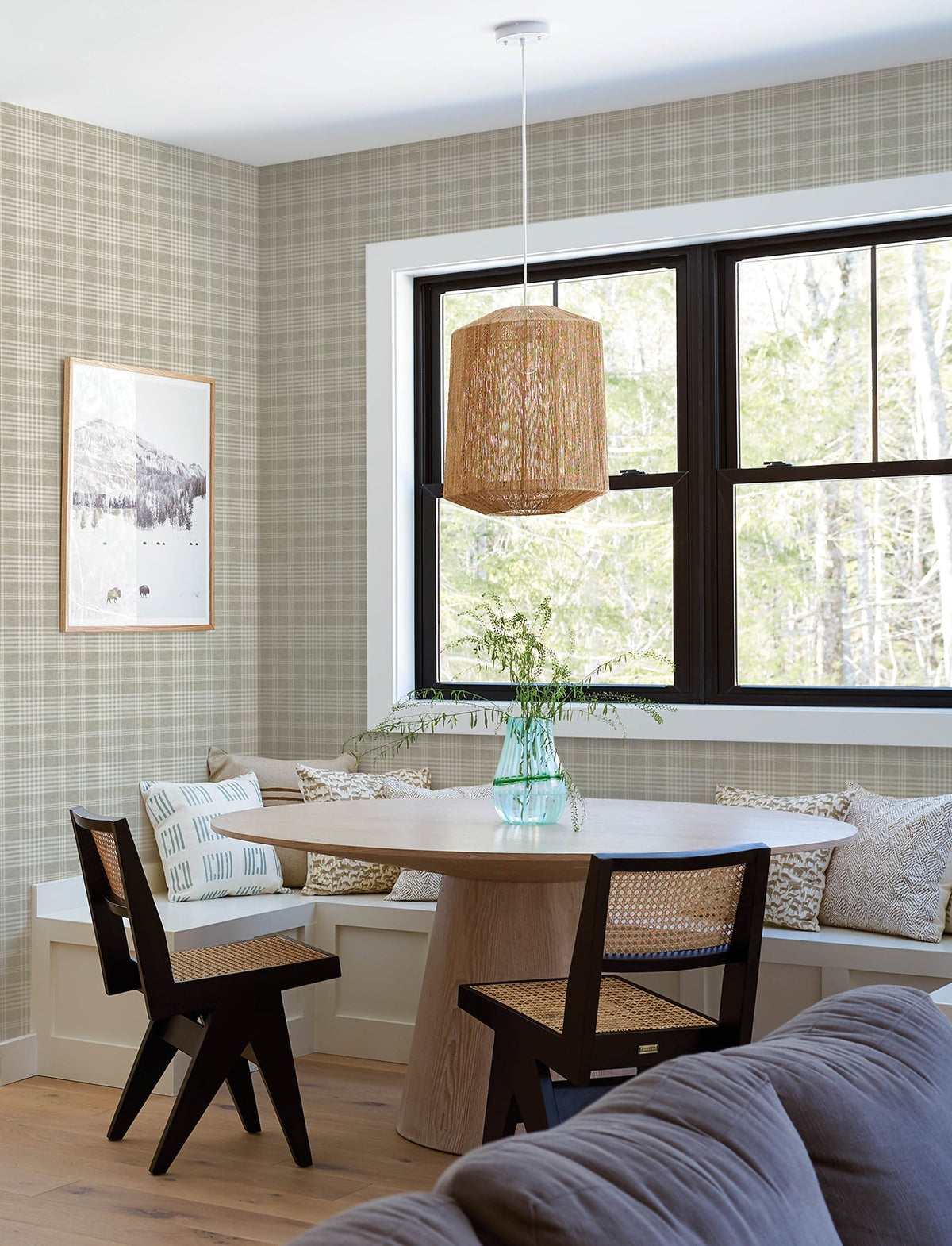 4199-83735-peel-and-stick-wallpaper-room-scene
