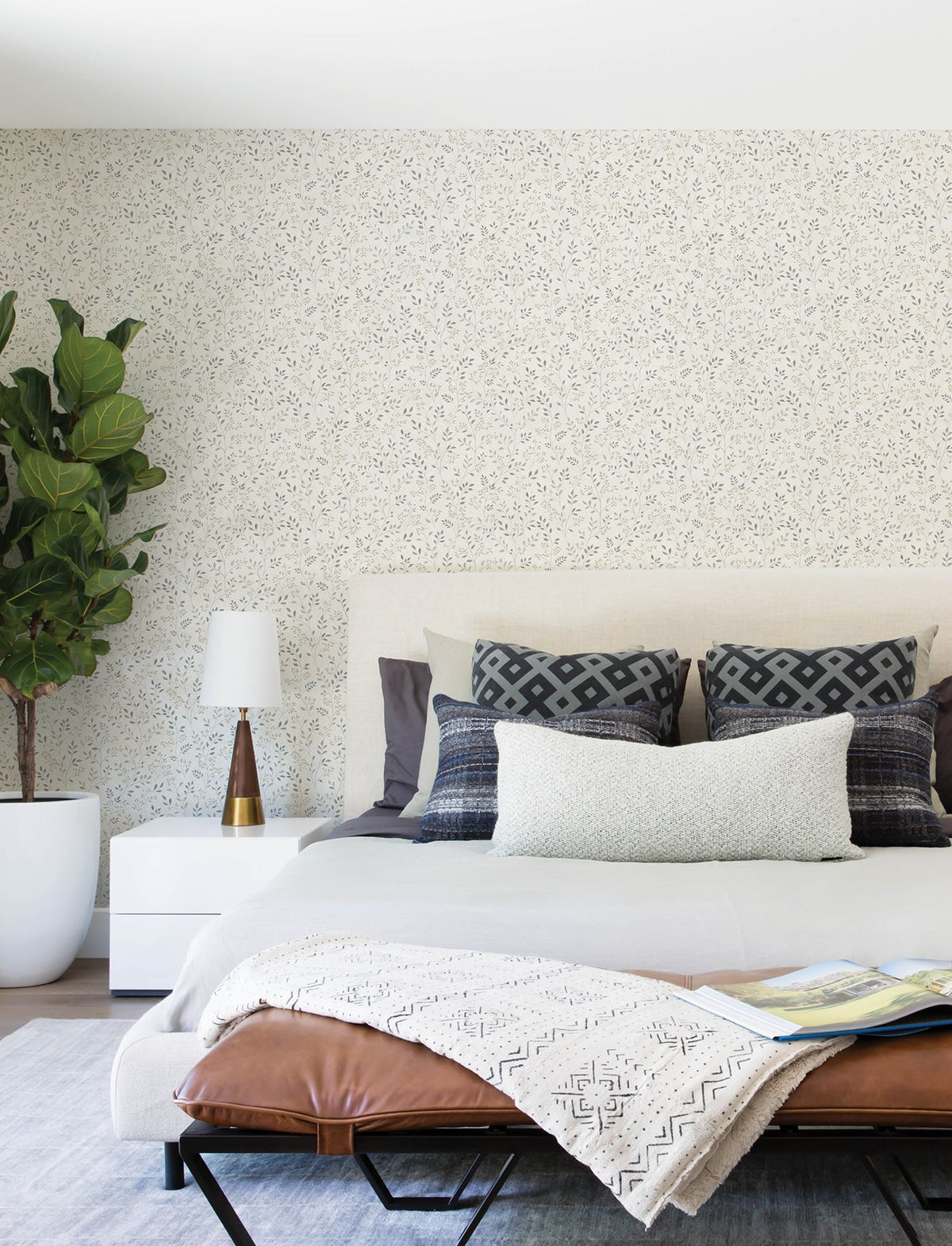 4199-83739-peel-and-stick-wallpaper-room-scene-detail-closeup