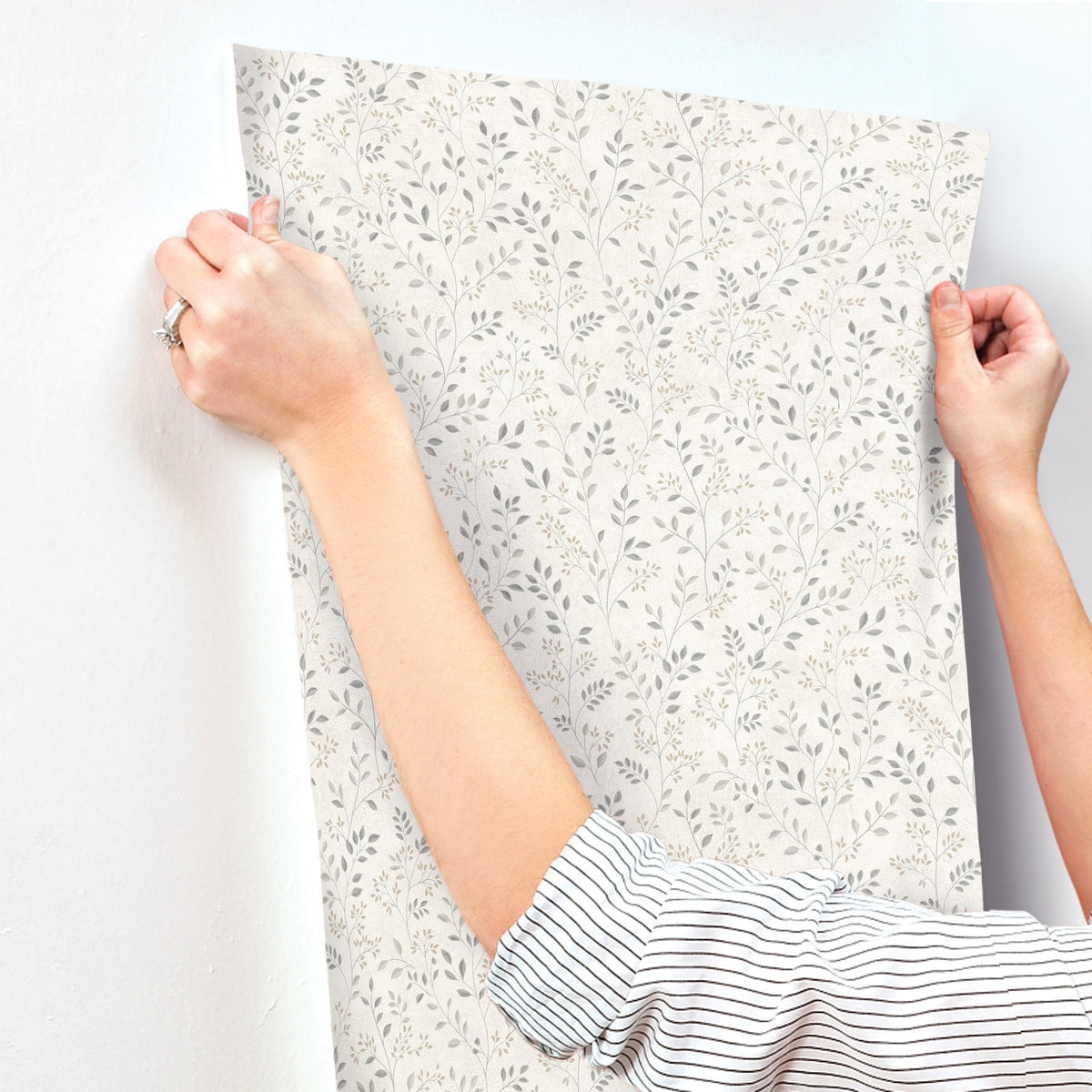 4199-83739-peel-and-stick-wallpaper-stick-application-step