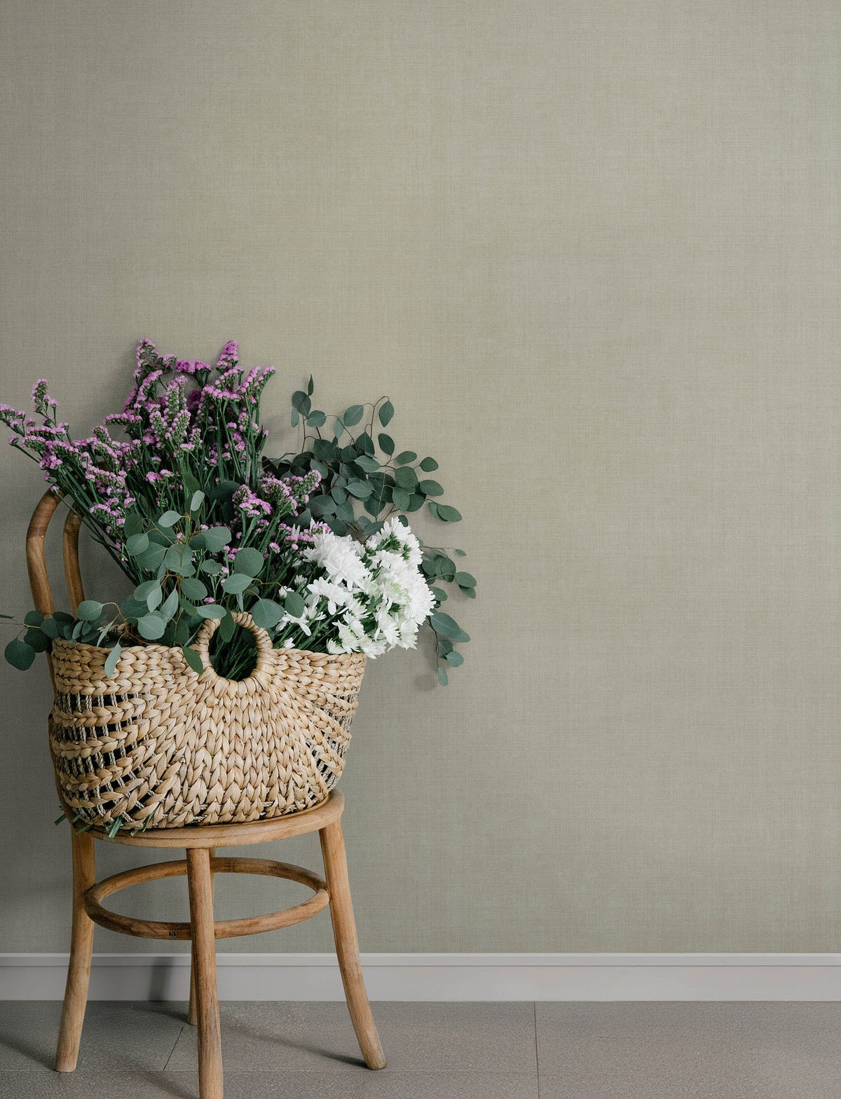 4201-16018-peel-and-stick-wallpaper-room-scene-detail-closeup
