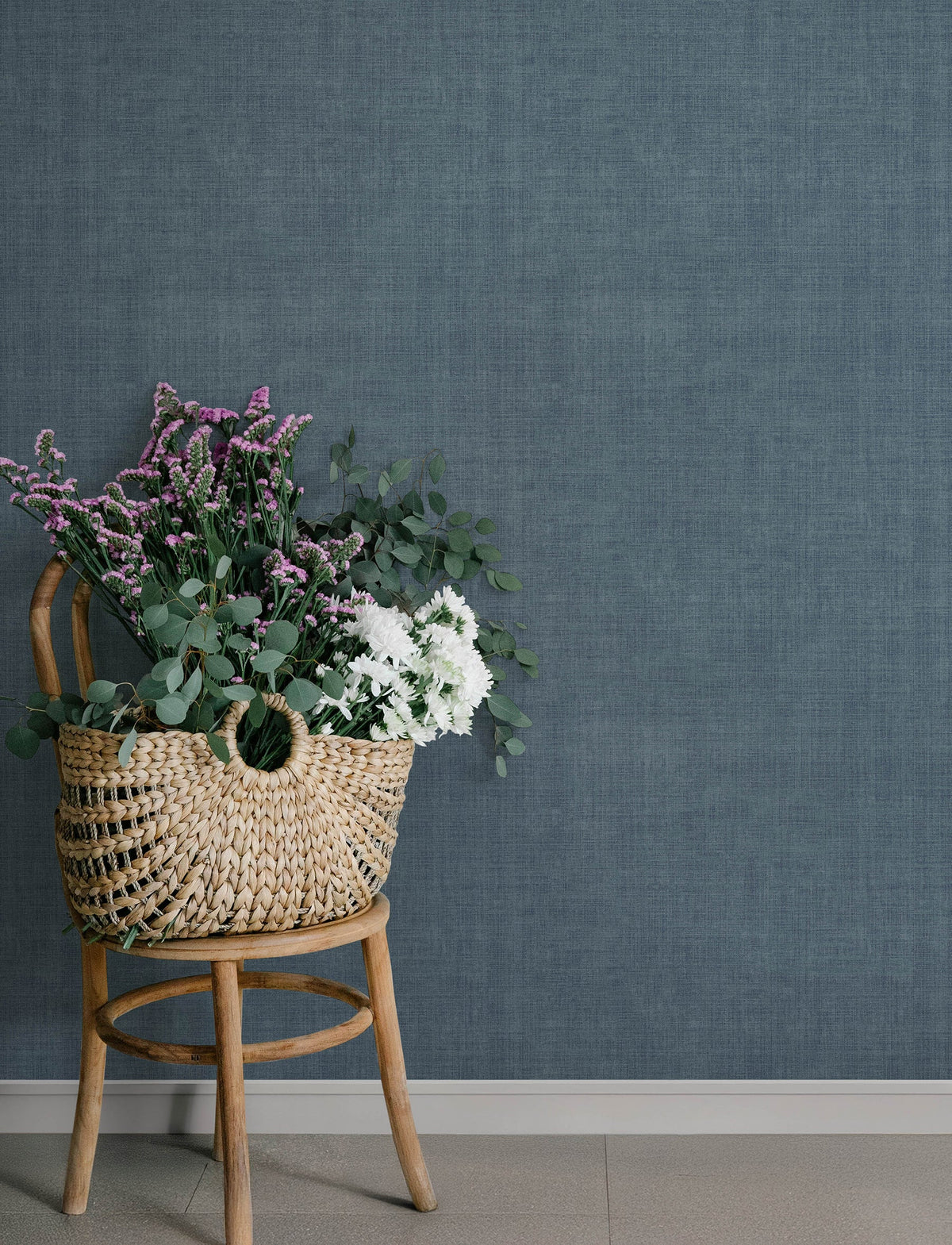 4201-16043-peel-and-stick-wallpaper-room-scene-detail-closeup