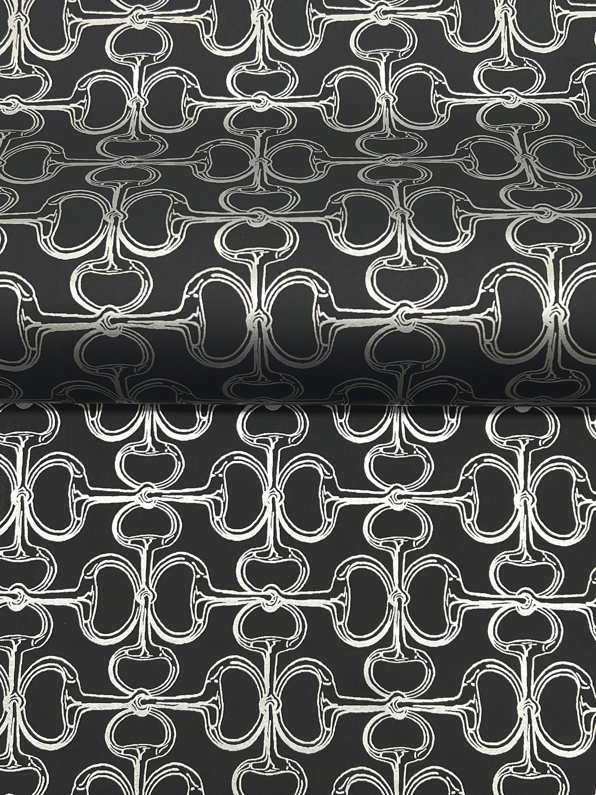 4211-83510-peel-and-stick-wallpaper-detail-closeup