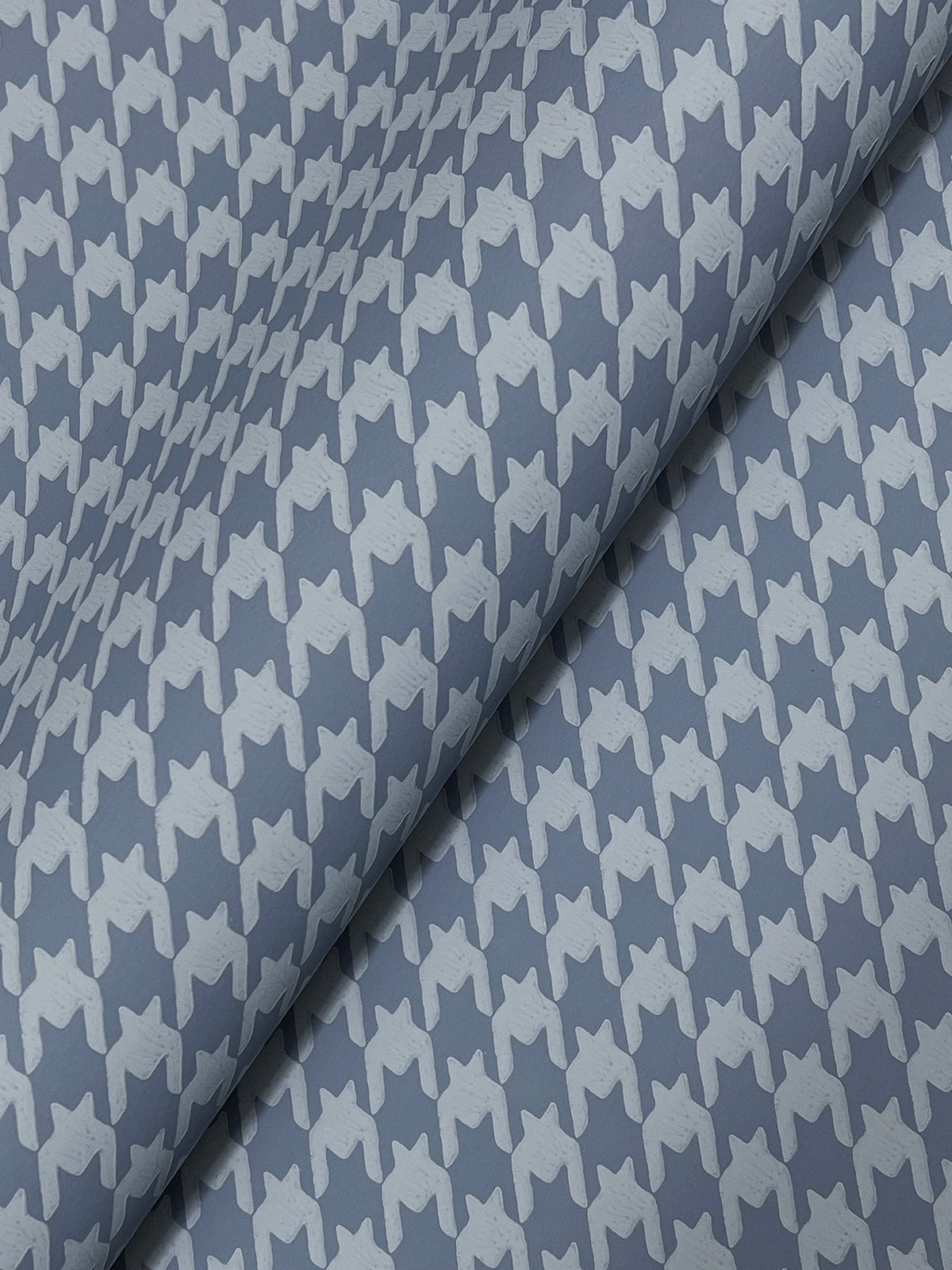 4211-83560-peel-and-stick-wallpaper-detail-closeup