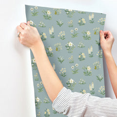 4212-84373-peel-and-stick-wallpaper-stick-application-step