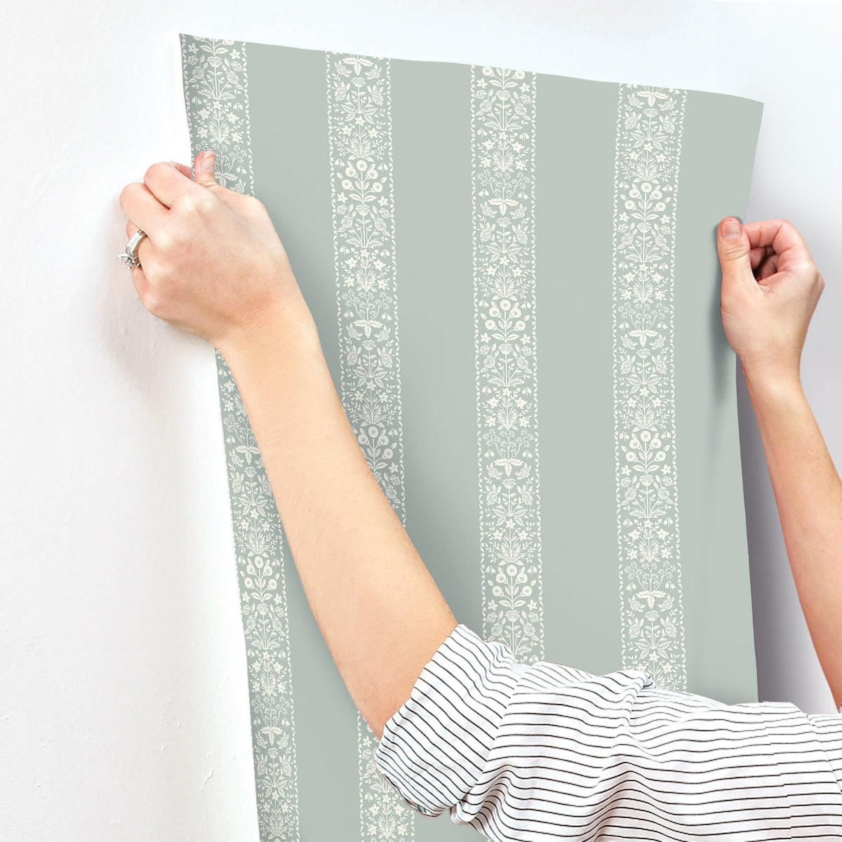4212-84391-peel-and-stick-wallpaper-stick-application-step