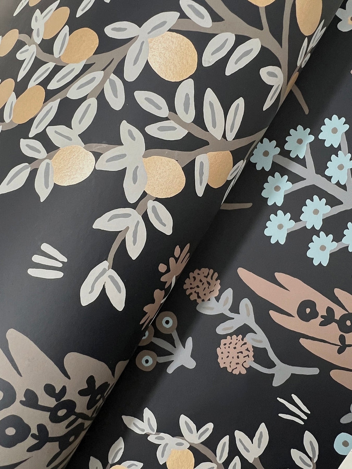4212-84409-peel-and-stick-wallpaper-detail-closeup