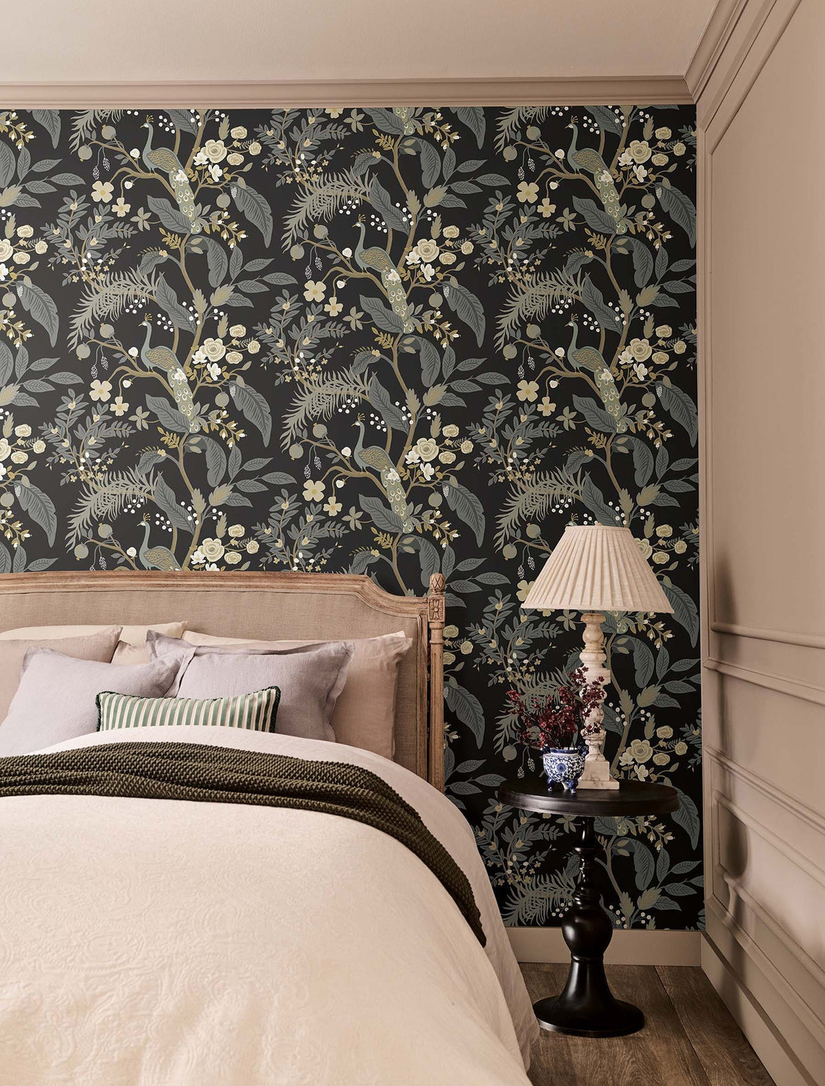 4212-84423-peel-and-stick-wallpaper-room-scene
