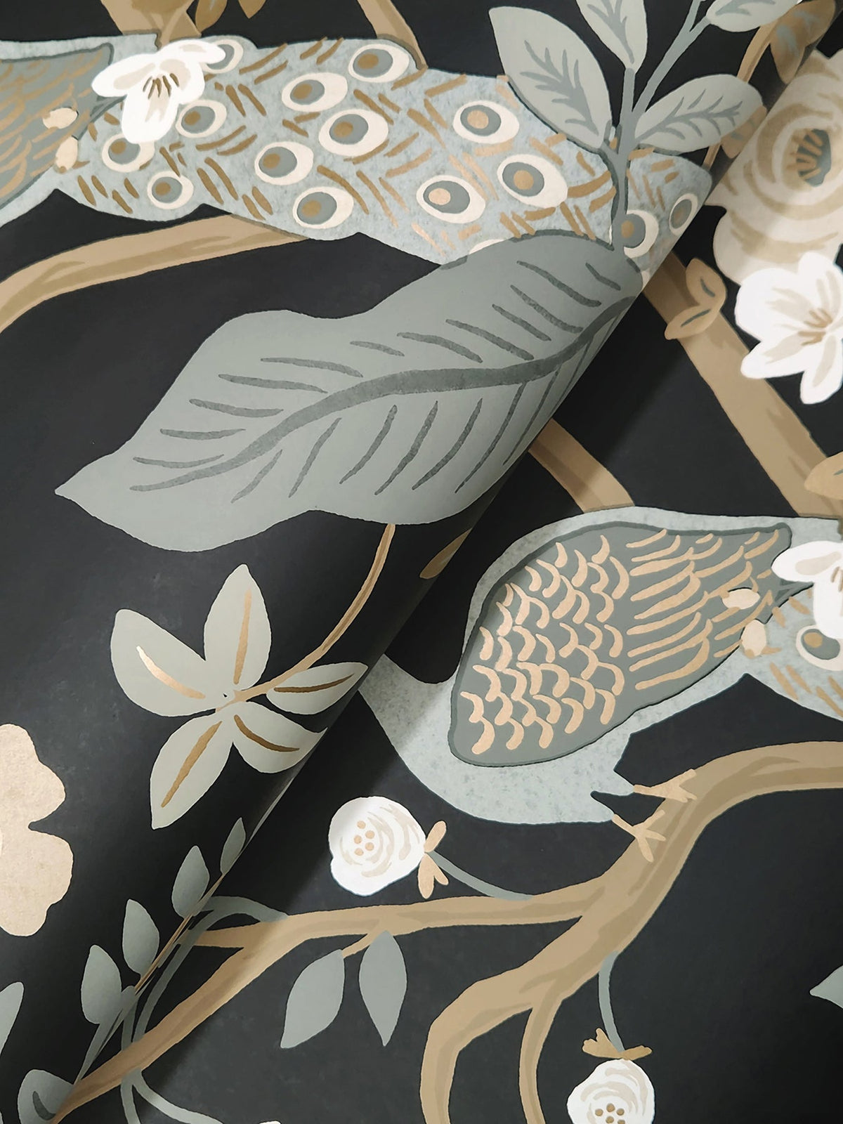 4212-84423-peel-and-stick-wallpaper-detail-closeup