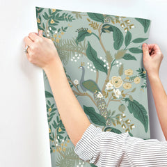 4212-84426-peel-and-stick-wallpaper-stick-application-step