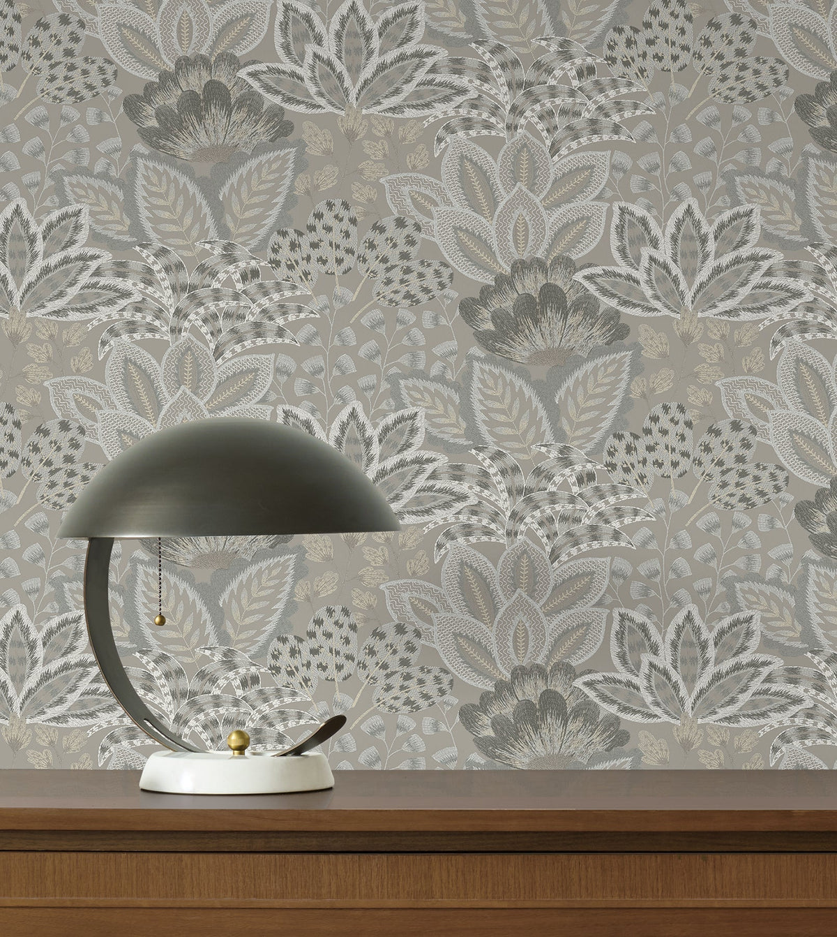 4228-84113-peel-and-stick-wallpaper-room-scene-detail-closeup