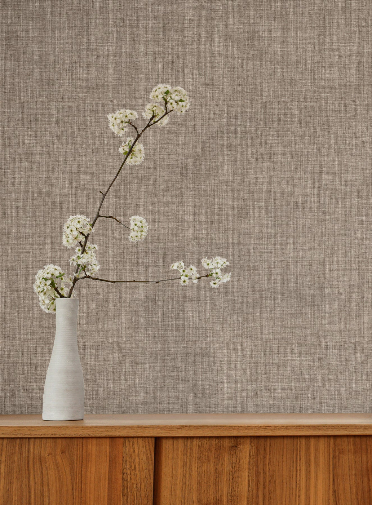 4228-84123-peel-and-stick-wallpaper-room-scene