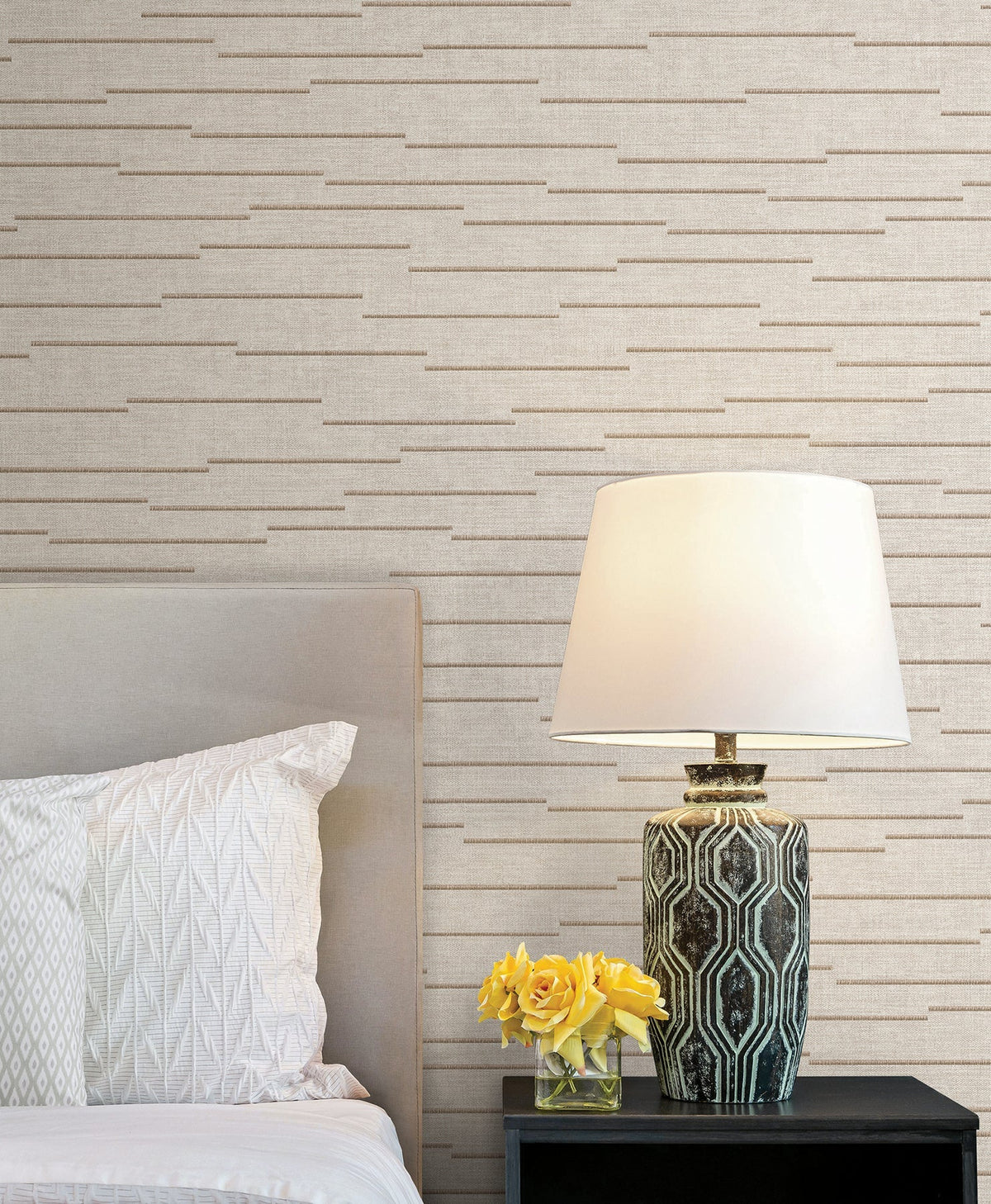 4228-84142-peel-and-stick-wallpaper-room-scene