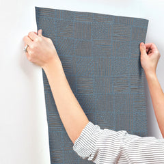 4228-84161-peel-and-stick-wallpaper-stick-application-step