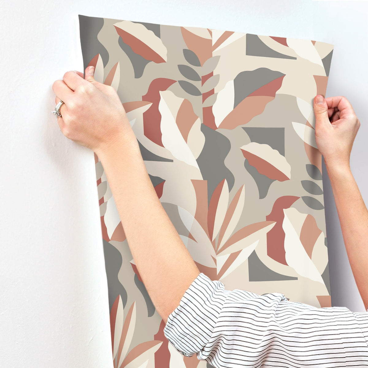 AG2001-peel-and-stick-wallpaper-stick-application-step