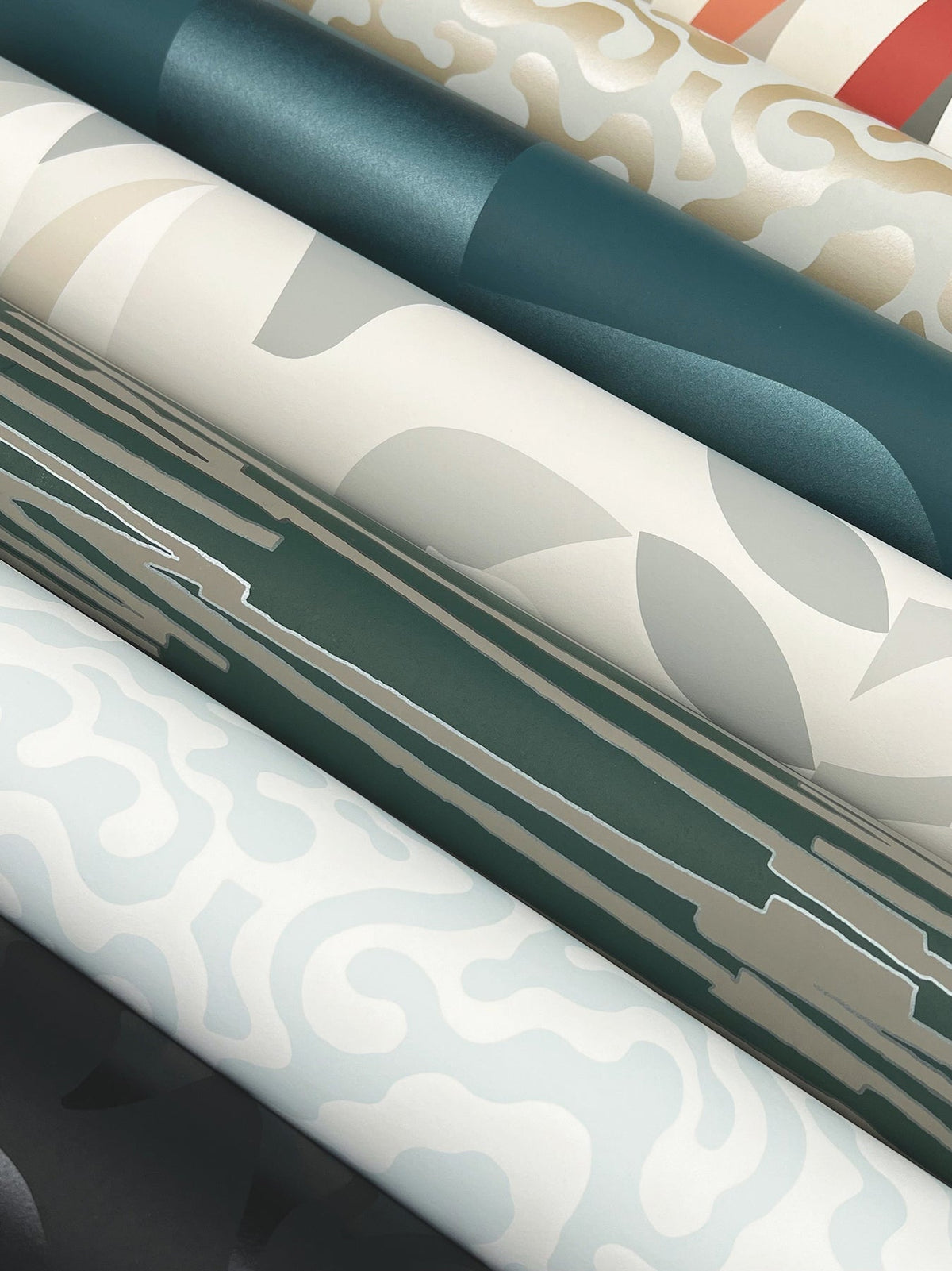 AG2002-peel-and-stick-wallpaper-detail-closeup-3