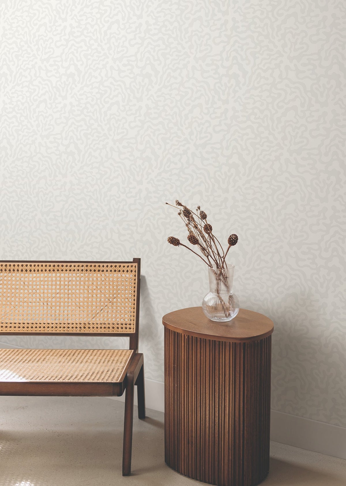 AG2022-peel-and-stick-wallpaper-room-scene