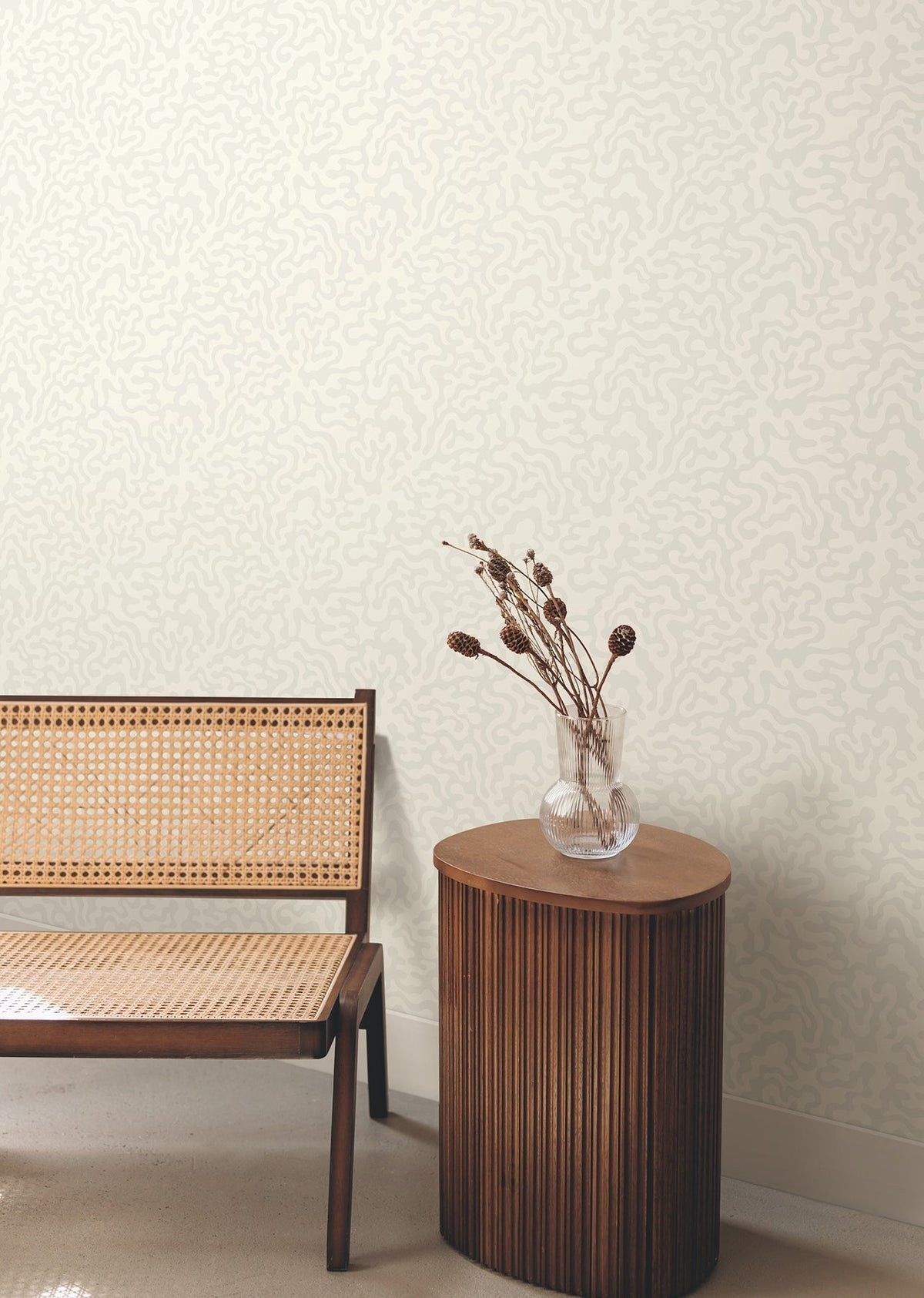 AG2024-peel-and-stick-wallpaper-room-scene