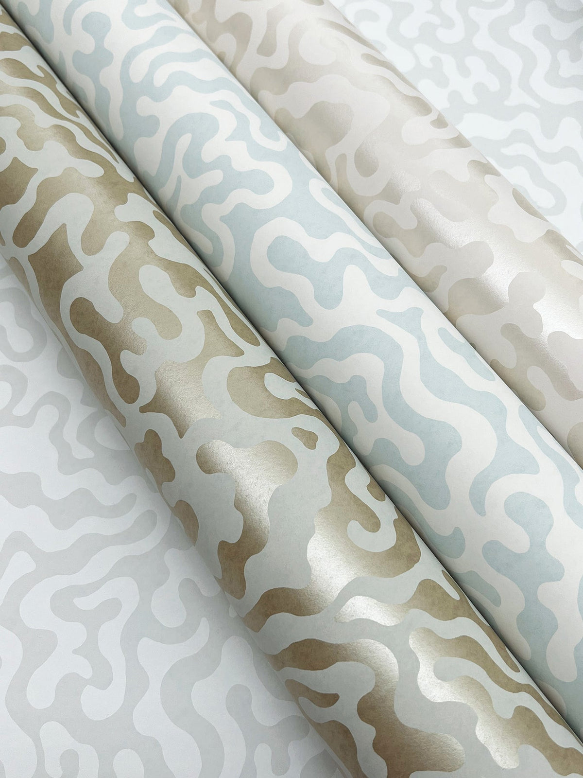 AG2024-peel-and-stick-wallpaper-detail-closeup