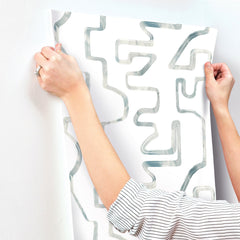 AG2055-peel-and-stick-wallpaper-stick-application-step