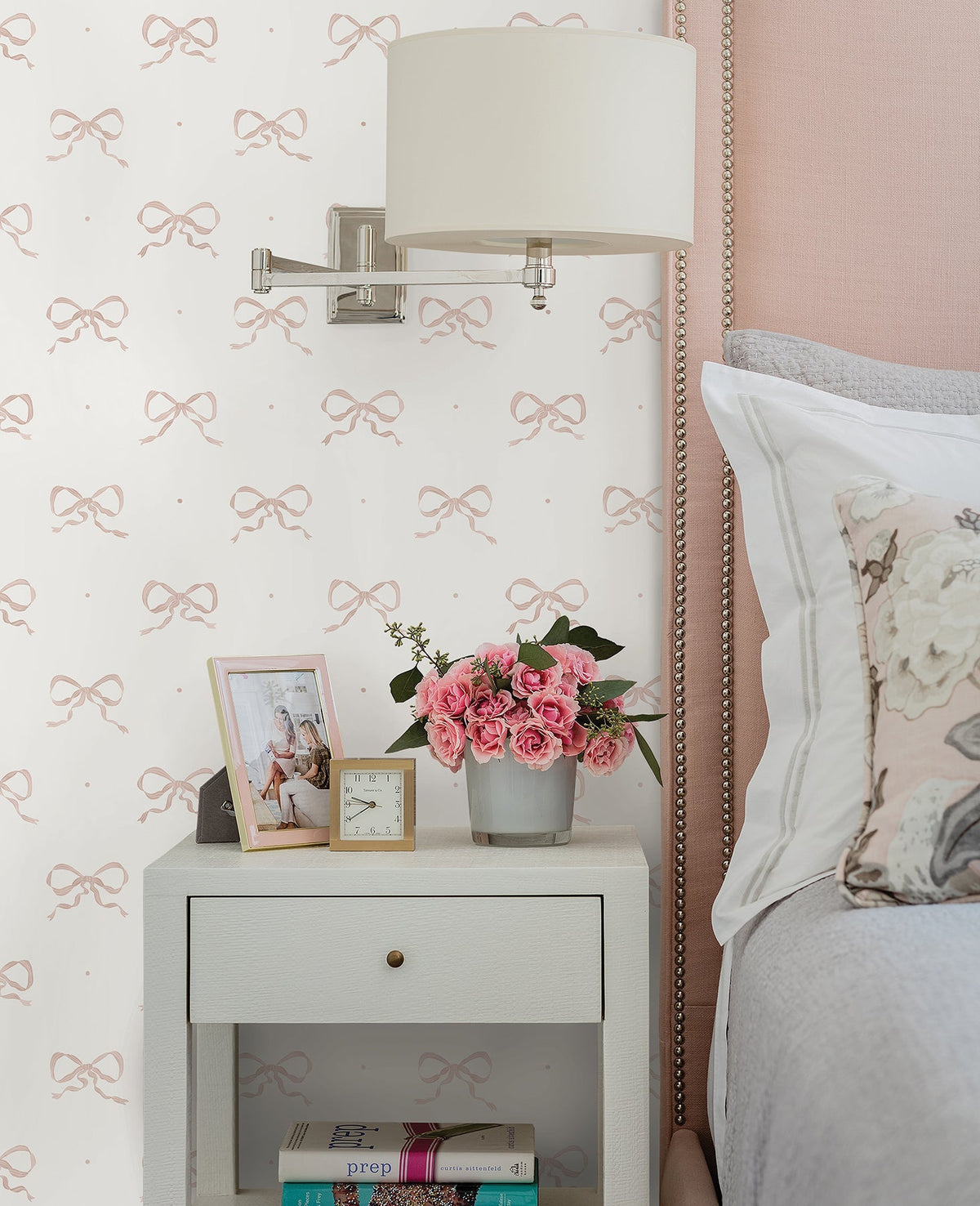 AST4354-peel-and-stick-wallpaper-room-scene-additional-view