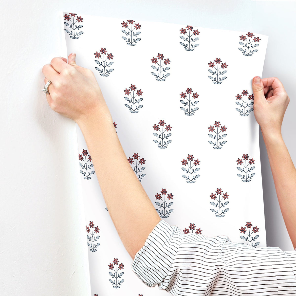 AST4361-peel-and-stick-wallpaper-stick-application-step