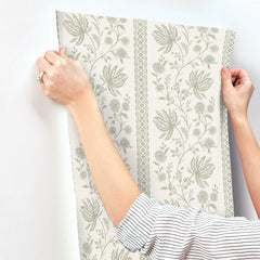 AST6349-peel-and-stick-wallpaper-stick-application-step