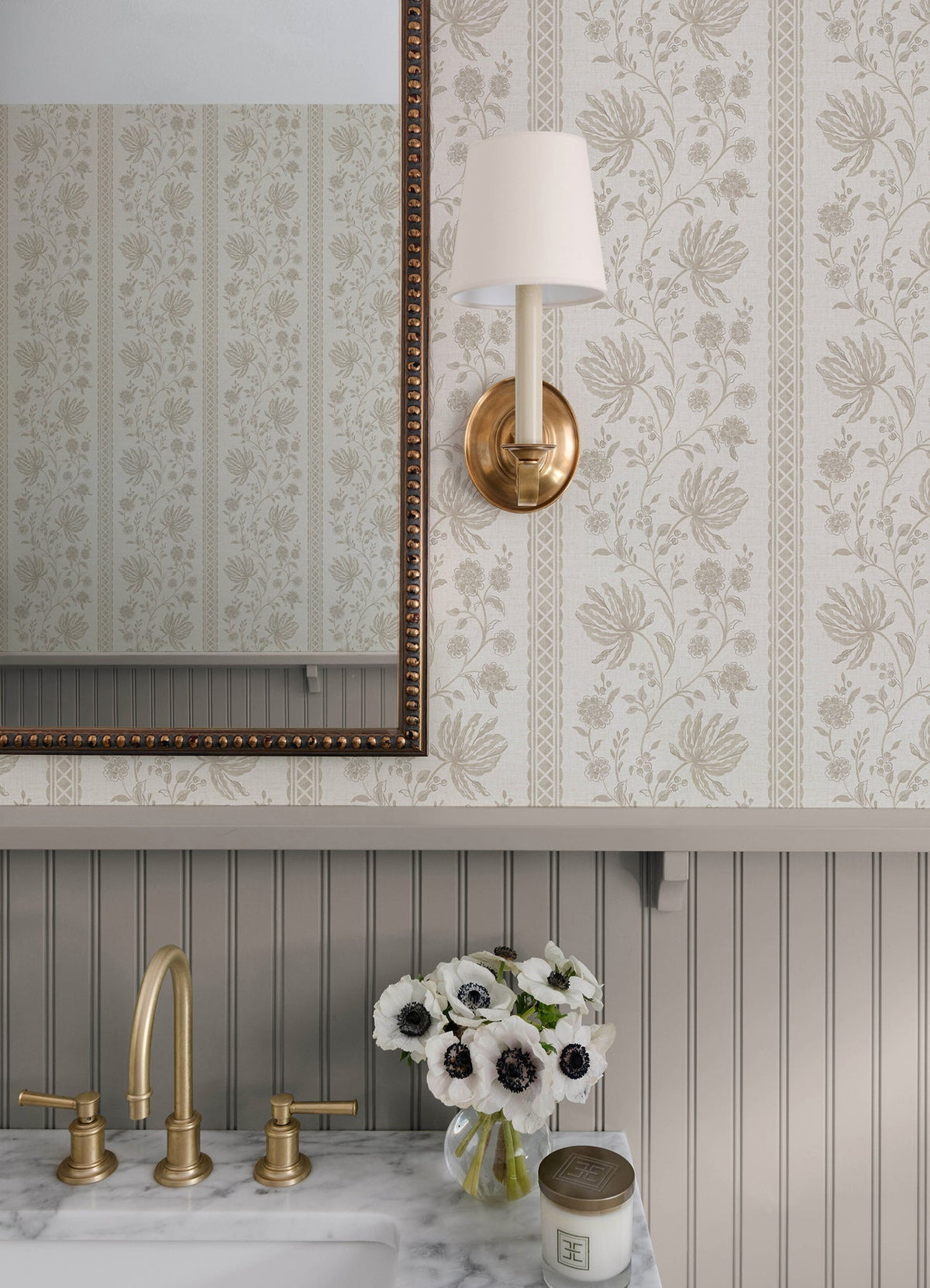 AST6350-peel-and-stick-wallpaper-room-scene-detail-closeup