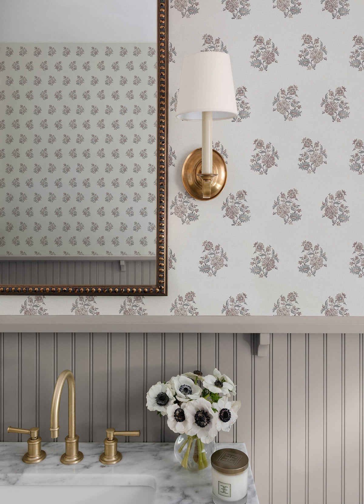 AST6358-peel-and-stick-wallpaper-room-scene-detail-closeup