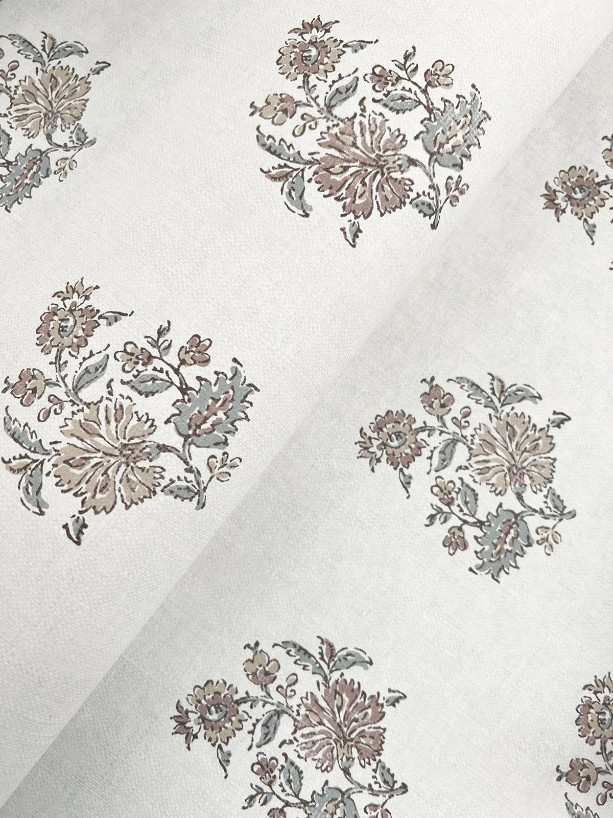 AST6358-peel-and-stick-wallpaper-detail-closeup