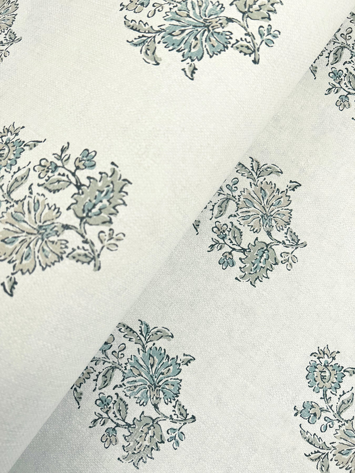 AST6359-peel-and-stick-wallpaper-detail-closeup