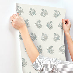 AST6359-peel-and-stick-wallpaper-stick-application-step